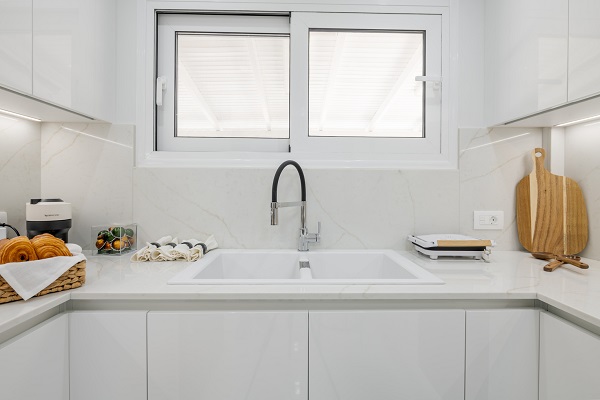 Kitchen & Living — photo 2
