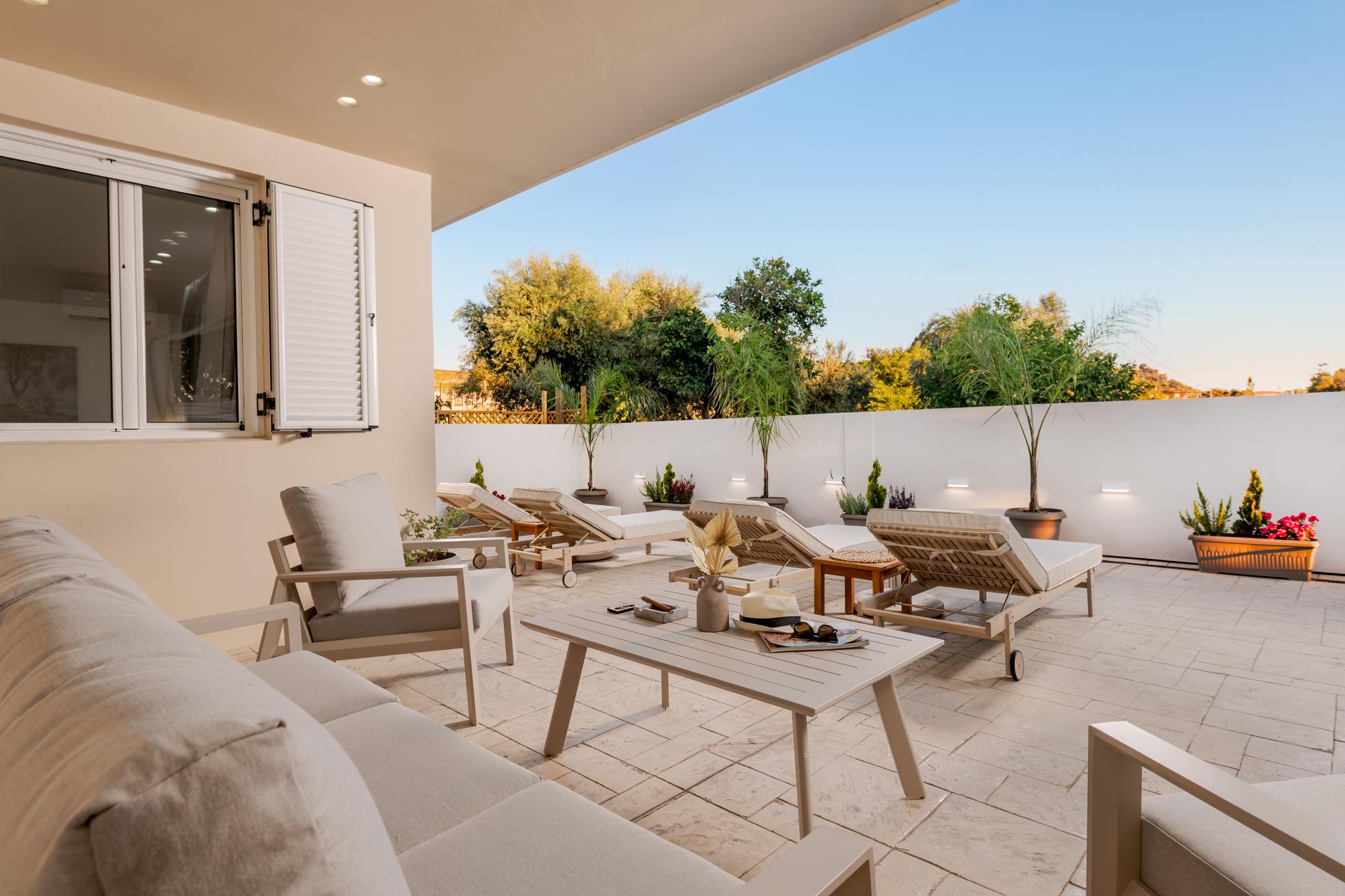 Private garden adjoining the residence